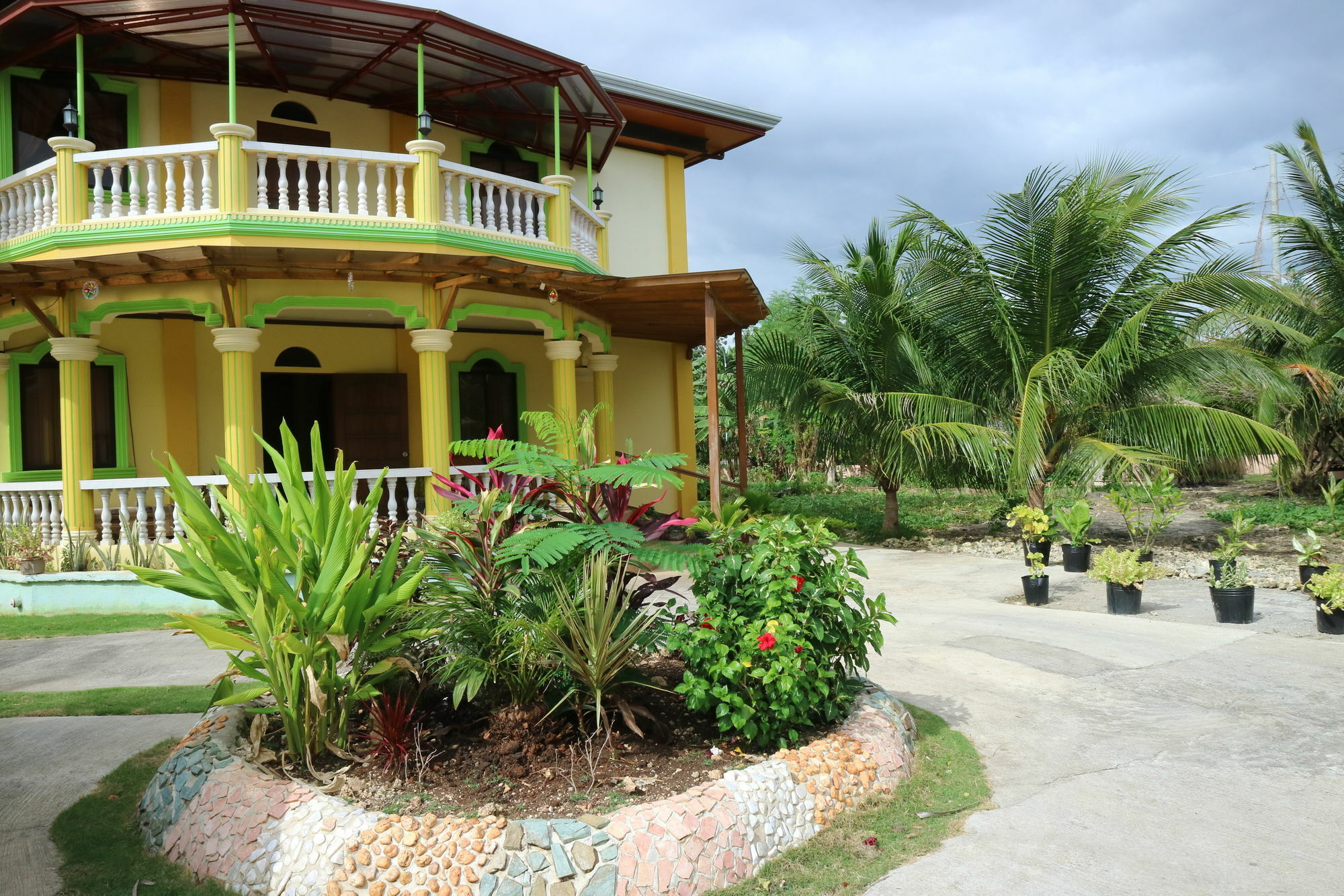 Oyo 422 Villa Emilia Pension House Panglao Exterior foto